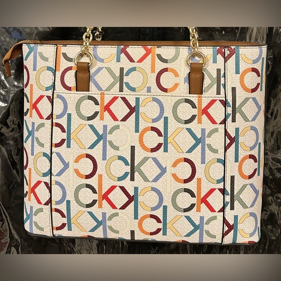 ✨✨ Calvin Klein Purse + Card Holder + Dust Bag ✨✨ - Picture 9 of 9